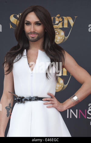 Madrid, Spanien. 3. Juli 2014. Gewinner des 2014 Eurovision Song Contest österreichischen Conchita Wurst besucht ein Treffen als Ehrengast von Madrid Shangay stolz zu erhalten '' Premio Madrid Orgullo-Muestra-T'' Auszeichnung beim Hotel mich in Madrid, Spanien am 3. Juli 2014. Bildnachweis: Oscar Gonzalez/NurPhoto/ZUMA Draht/Alamy Live-Nachrichten Stockfoto