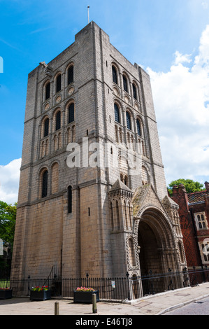 Die mittelalterlichen normannischen Turm neben der Kathedrale in Bury St Edmunds, Suffolk. Stockfoto