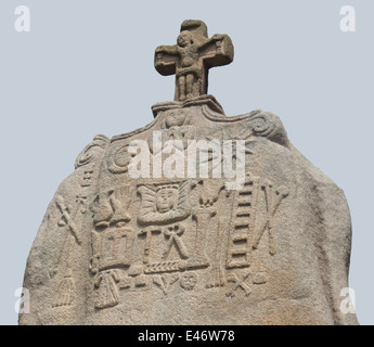 Detail der Menhir von Saint-Uzec in der Bretagne, Frankreich Stockfoto