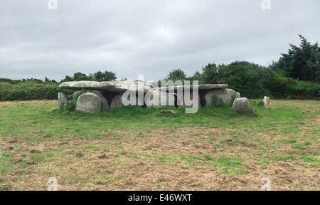 Galerie-Grab in Ile Grande in der Bretagne, Frankreich Stockfoto