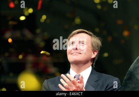 Utrecht, Niederlande. 3. Juli 2014. König Willem-Alexander der Niederlande bei der Eröffnung des neuen TivoliVredenburg-Konzert in Utrecht, die Niederlande, 3. Juli 2014 bauen. Foto: RPE/Albert Nieboer S - Live News WIRE SERVICE/Dpa/Alamy Stockfoto