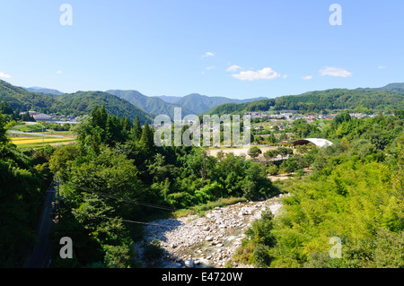 Landschaft von Achi Dorf im südlichen Nagano, Japan Stockfoto