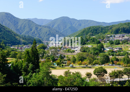 Landschaft von Achi Dorf im südlichen Nagano, Japan Stockfoto