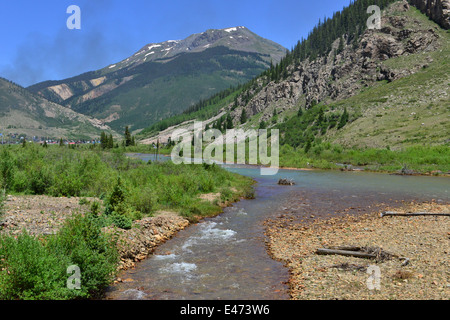 Der Durango und Silverton Eisenbahnstrecke durch den San Juan Mountains. Stockfoto