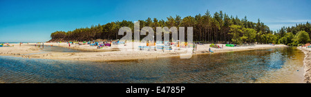 Piaśnica Fluss beenden in der Ostsee in der Nähe von Dębki, Polen Stockfoto