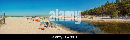 Piaśnica Fluss beenden in der Ostsee in der Nähe von Dębki, Polen Stockfoto