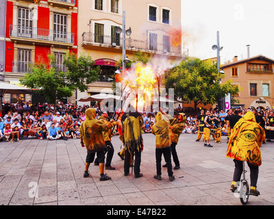 Festa Mayor de Terrassa 2013 - Katalanisch-Party mit vielen traditionellen Paraden und Shows in Terrassa, Katalonien, Spanien. Stockfoto