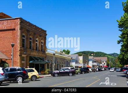 Geschäfte entlang der 1. St W am Hauptplatz, Sonoma, Sonoma Tal Wein-Land, Kalifornien, USA Stockfoto