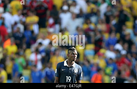 Rio De Janeiro, Brasilien. 4. Juli 2014. Frankreichs Paul Pogba reagiert im Viertelfinale Spiel zwischen Frankreich und Deutschland der FIFA WM 2014 im Estadio Do Maracana-Stadion in Rio De Janeiro, Brasilien, am 4. Juli 2014. Deutschland gewann 1: 0 gegen Frankreich und qualifiziert für Halbfinale am Freitag. Bildnachweis: Xu Zijian/Xinhua/Alamy Live-Nachrichten Stockfoto