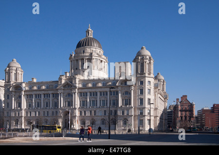 Port of Liverpool Building an Liverpools Waterfront - eines der "drei Grazien". Stockfoto