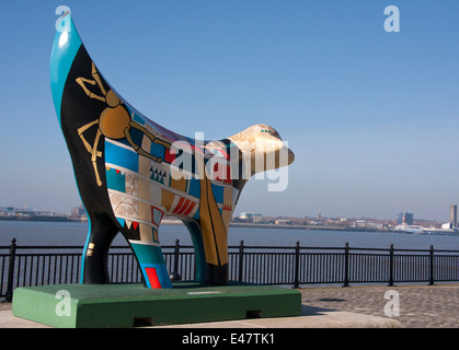 Superlambanana Skulptur vor dem Maritime Museum an der Uferpromenade in Liverpool. Stockfoto