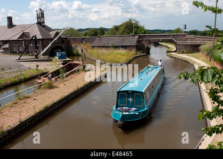 Coventry Kanal bei Hartshill Wharf, Warwickshire, England, UK Stockfoto