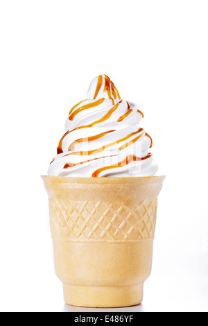 weißes Eis mit Karamell Stockfoto