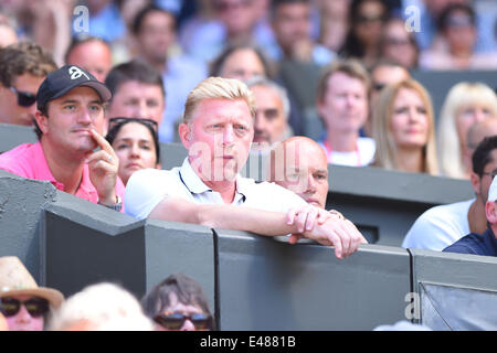 Wimbledon, London UK. 4. Juli 2014. Wimbledon Championships 2014, AELTC, London, ITF Grand Slam Tennis-Turnier. Herren Einzel Halbfinale. Boris Becker Uhren spielen Credit: Action Plus Sport/Alamy Live News Stockfoto