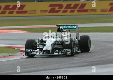 Silverstone, Northants, Großbritannien. 5. Juli 2014. Britische Formel 1 Grand Prix, Qualifikation. Nico Rosberg nimmt seinen Mercedes AMG Petronas F1 W05 Pol für Sonntag Rennen Credit: Action Plus Sport/Alamy Live News Stockfoto