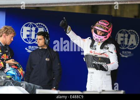 Silverstone, Northants, Großbritannien. 5. Juli 2014. Britische Formel 1 Grand Prix, Qualifikation. Jenson Button nimmt seinen McLaren-Mercedes MP4/29 an 3. Position für Rennen am Sonntag Credit: Action Plus Sport/Alamy Live News Stockfoto