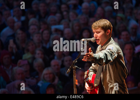 Newmarket Racecourse Abend treffen mit James Blunt Moon Landing World Tour 2014. Stockfoto