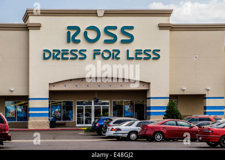 Das Äußere des Ross Dress für Weniger, einen Rabatt Clothing Store Kette. Oklahoma City, Oklahoma, USA. Stockfoto