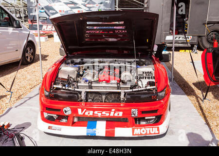 Tours, Frankreich. 5. Juli 2014. Patrick Vassia Auto auf dem Speedway Tours, Tours, Frankreich vorbereitet. Stockfoto
