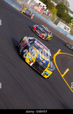 Tours, Frankreich. 5. Juli 2014. NASCAR Whelen Euroserie Rennen auf dem Speedway Tours, Tours, Frankreich. Stockfoto