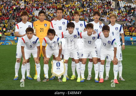 Sao Paulo, Brasilien. 26. Juni 2014. Südkorea-Team Gruppe Line-up (KOR) Fußball: Südkorea Team Gruppenbild (obere Reihe - L, R) Kim Young-Gwon Kim Seung-Gyu, Kim Shin-Wook, Ki Sung-Yueng, Hong Jeong-Ho, Heung-Min Son, (untere Reihe - L, R) Yun Suk-Young, Ja-Cheol Koo und Han Kook-Young, Lee Yong Lee Chung-Yong vor der FIFA World Cup Brasilien 2014 Gruppe H-match zwischen Südkorea 0-1 Belgien bei Arena de Sao Paulo in Sao Paulo Brazilien. © Lied Seak-In/AFLO/Alamy Live-Nachrichten Stockfoto