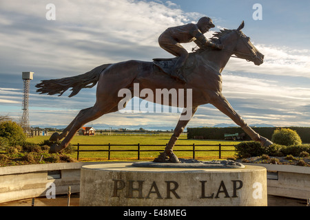 Phar Lap Statue bei Phar Lap Racecourse in Timaru, South Canterbury, Neuseeland Stockfoto