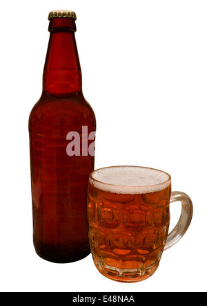 Traditionelles Handwerk Bierflasche mit Schnupper halbes Pint Glas mit der real Ale bereit zum Trinken in einer Bar von den Kenner Stockfoto