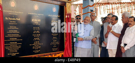 Indische Premierminister Narendra Modi Inaugrating befindet sich das 240 Megawatt Uri 2. Hydro Electric Power-Projekt (HEP) in der Nähe von der Line of Control in Baramulla Bezirk etwa 110 km von Srinagar, indischen Teil Kaschmirs. Bildnachweis: Shafat / pazifische Presse/Alamy Live News Stockfoto