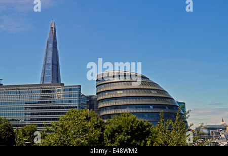 Ansicht des Rathauses zeigt die Scherbe und mehr London Riverside, Southwark, London, England, Vereinigtes Königreich Stockfoto