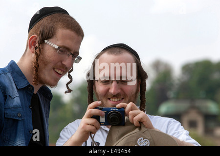 Orthodoxe Juden in Prag Tschechische Republik Juden reisen Stockfoto