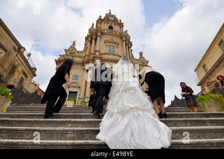 Ragusa Ibla, Braut in der St. George Kuppel, Sizilien, Italien, Europa Stockfoto