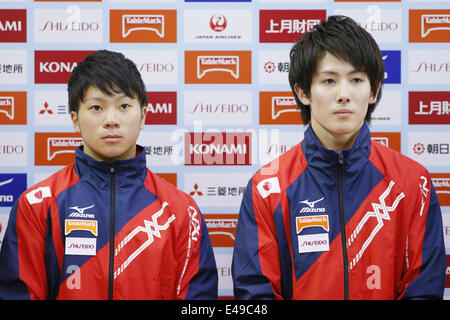 (L-R) Shogo Nonomura, Ryohei Kato (JPN), 6. Juli 2014 - Kunstturnen: Der 68. All Japan künstlerische Gymnastik Apparat Championship, Siegerehrung in Chiba Port Arena, Chiba, Japan. (Foto von Yusuke Nakanishi/AFLO SPORT) Stockfoto