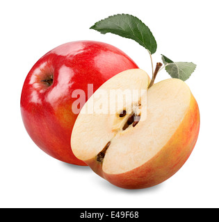 Roter Apfel mit grünem Blatt und Scheibe isoliert auf weißem Hintergrund Stockfoto