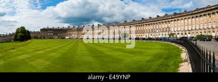 Die Royal Crescent, Bath, UNESCO-Weltkulturerbe, Avon und Somerset, England, Vereinigtes Königreich, Europa Stockfoto