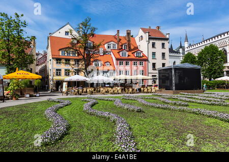 Schöne Gärten in der Innenstadt nach Hause, Riga, Lettland, Europa Stockfoto