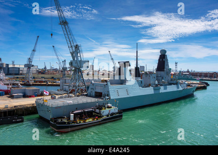 HMS Dauntless UK Marine Schiffe im Hafen von Portsmouth Harbour England Stockfoto