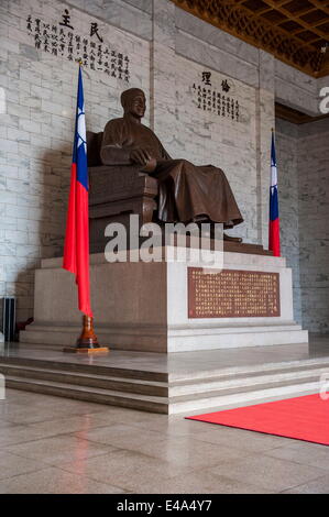 Chiang Kai-Shek Statue in Chiang Kai-Shek Memorial Hall, Taipei, Taiwan, Asien Stockfoto