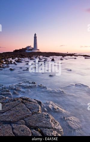 Str. Marys Leuchtturm an der Northumbrian Küste nahe der Stadt von Whitley Bay, England Stockfoto