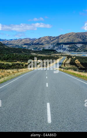 Straße führt über den Lewis Pass, Südinsel, Neuseeland, Pazifik Stockfoto