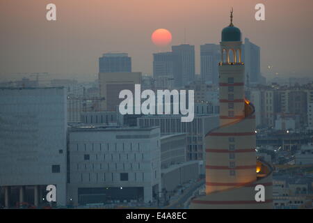 Kassem Darwish Fakhroo Islamisches Kulturzentrum bei Sonnenuntergang, Doha, Katar, Middle East Stockfoto