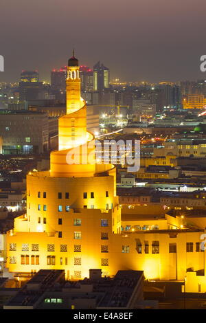 Kassem Darwish Fakhroo Islamisches Kulturzentrum bei Dämmerung, Doha, Katar, Middle East Stockfoto