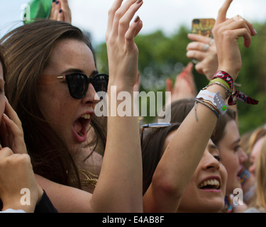 Die Massen gerne die Vamps zu sehen an der britischen Sommerzeit im Hyde park Stockfoto