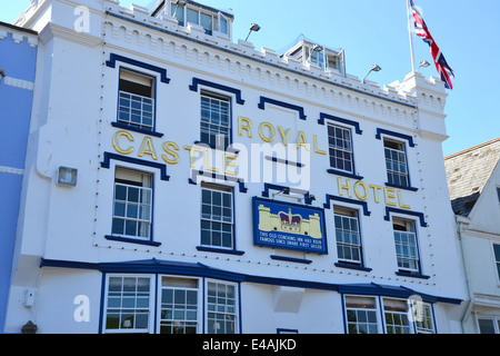 Royal Castle Hotel aus dem 17. Jahrhundert, The Quay, Dartmouth, Devon, England, Großbritannien Stockfoto