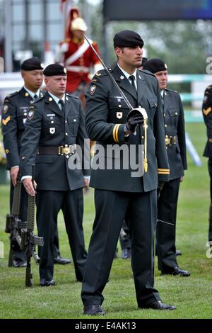 Calgary, Kanada. 6. Juli 2012. Kanadische Armee Parade in Spruce Meadows North American Credit: Nicolae Mihesan/Alamy Live News Stockfoto