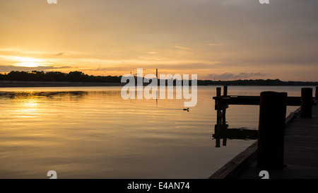 Sonnenuntergang am White Rock Lake in Dallas, Texas Stockfoto