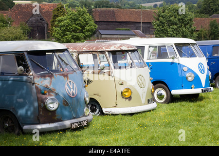 VW Split Screen Volkswagen Wohnmobile bei einer VW-show Stockfoto