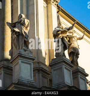 Statuen in der Kirche von St. Christina. Piazza San Carlo, Turin, Italien. Stockfoto