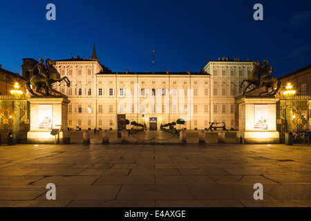 Der Palazzo Reale in der Nacht, Turin, Italien. Stockfoto