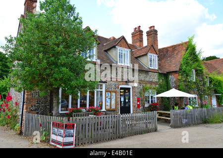 Hambleden Dorfladen (alte Post), Pheasant Hill Frieth, Hambleden, Buckinghamshire, England, Vereinigtes Königreich Stockfoto