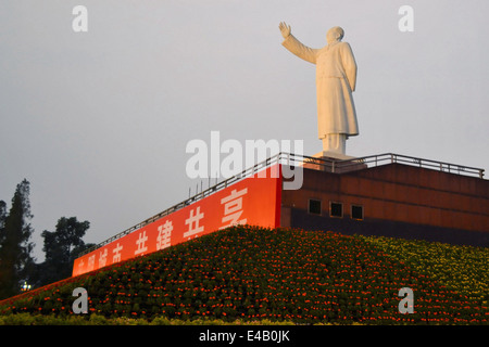 Statue von Chinas ehemaligen Vorsitzenden Mao Zedong Stockfoto